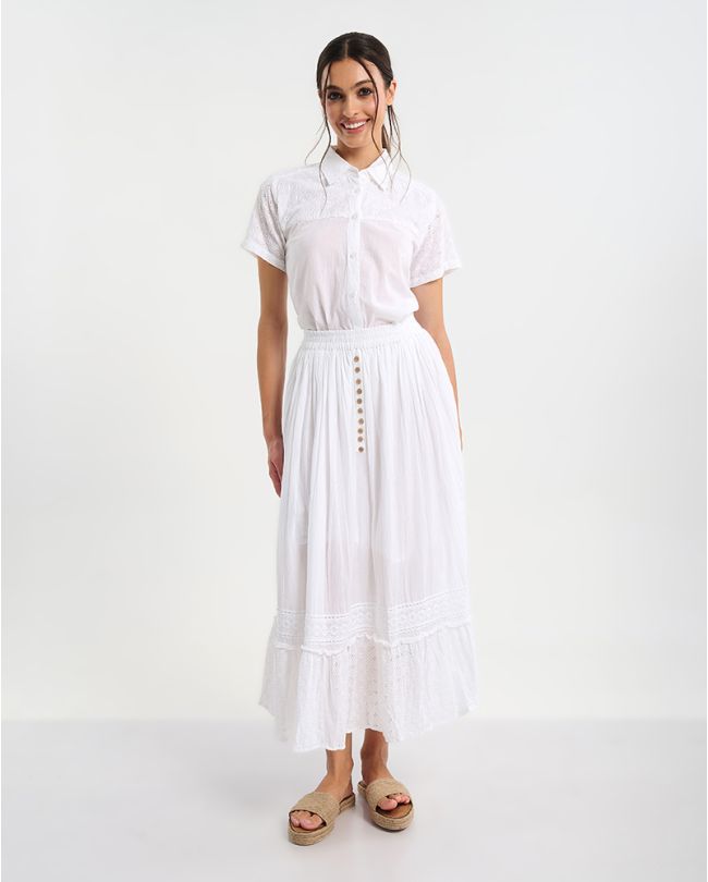 ΠΟΥΚΑΜΙΣΟ ΣΕ ΛΕΥΚΟ ΧΡΩΜΑ  ΜΕ ΚΕΝΤΗΜΑΤΑ ΣΤΑ ΜΑΝΙΚΙΑ ONE SIZE (100% COTTON)