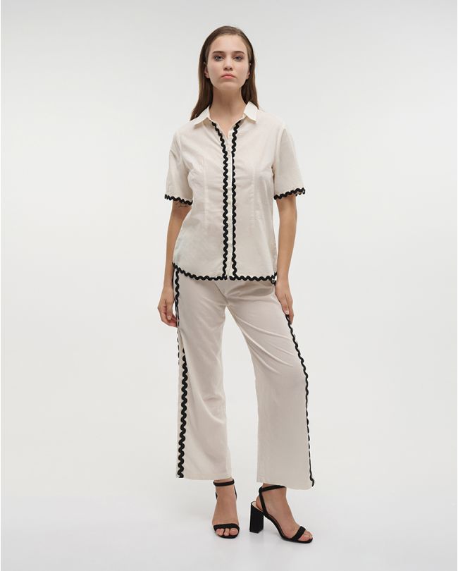 S/2 ΠΟΥΚΑΜΙΣΟ ΚΑΙ ΠΑΝΤΕΛΟΝΑ ΕΚΡΟΥ ΜΕ ΜΑΥΡΕΣ ΚΕΝΤΗΤΕΣ ΛΕΠΤΟΜΕΡΕΙΕΣ M/L (100% COTTON)