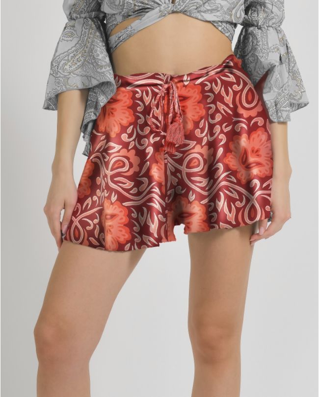 SHORTS IN RED/FUCSHIA COLOR WITH GOLD DETAILS S/M (100% CREPE)