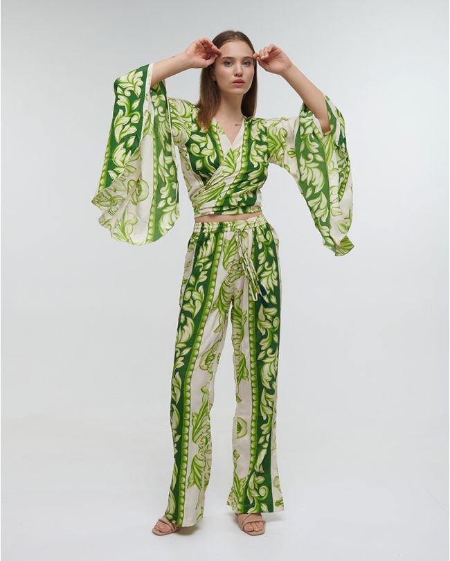 CROP WRAP TOP WITH LONG SLEEVES IN GREEN COLOR WITH GOLD DETAILS ONE SIZE (100%RAYON)