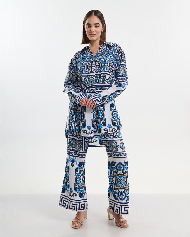 ΠΟΥΚΑΜΙΣΑ ΜΑΚΡΙΑ ΛΕΥΚΗ ΜΕ ΖΩΝΑΡΙ ΜΕ ΜΠΛΕ/ΧΡΥΣΑ ΜΟΤΙΒΑ M/L ( 28% SILK / 72% POLYESTER)