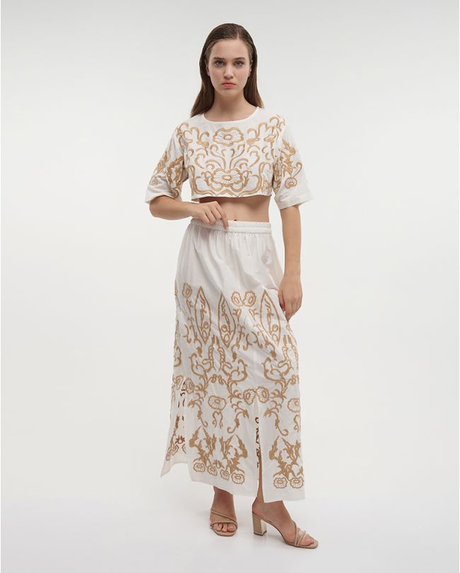 S/2 CROP TOP AND SKIRT IN WHITE COLOR WITH GOLD EMBROIDERY DESIGNS ONE SIZE (100% COTTON)