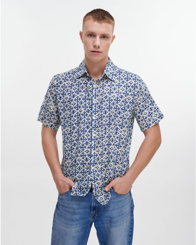 SHIRT WITH SHORT SLEEVES IN BLUE/WHITE COLOR M/L (100% COTTON)
