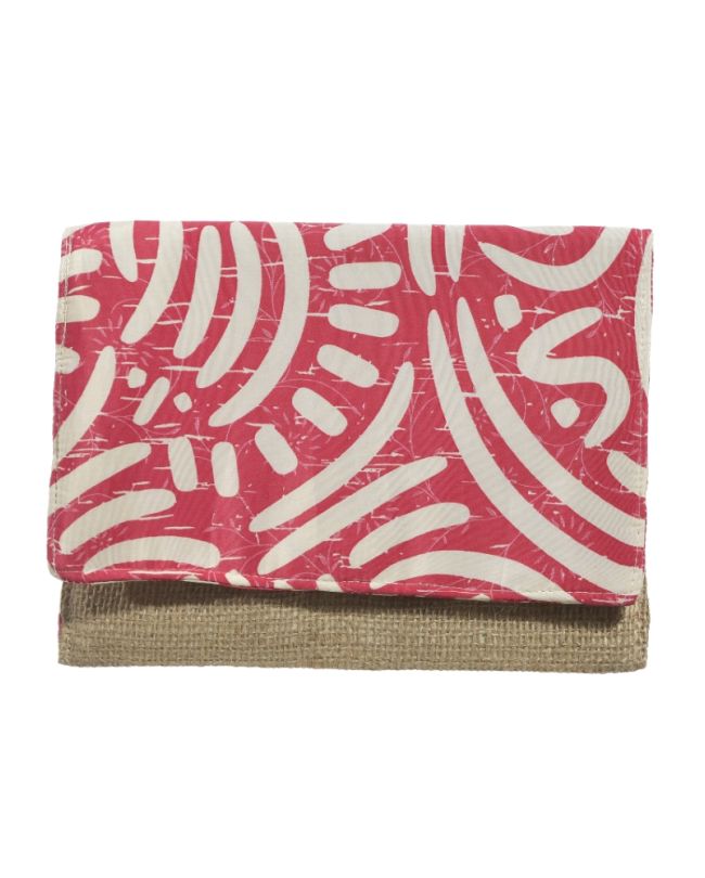 STRAW BAG/CLUTCH ΙΝ FUCHSIA COLOR WITH PATTERNS 24Χ1Χ17