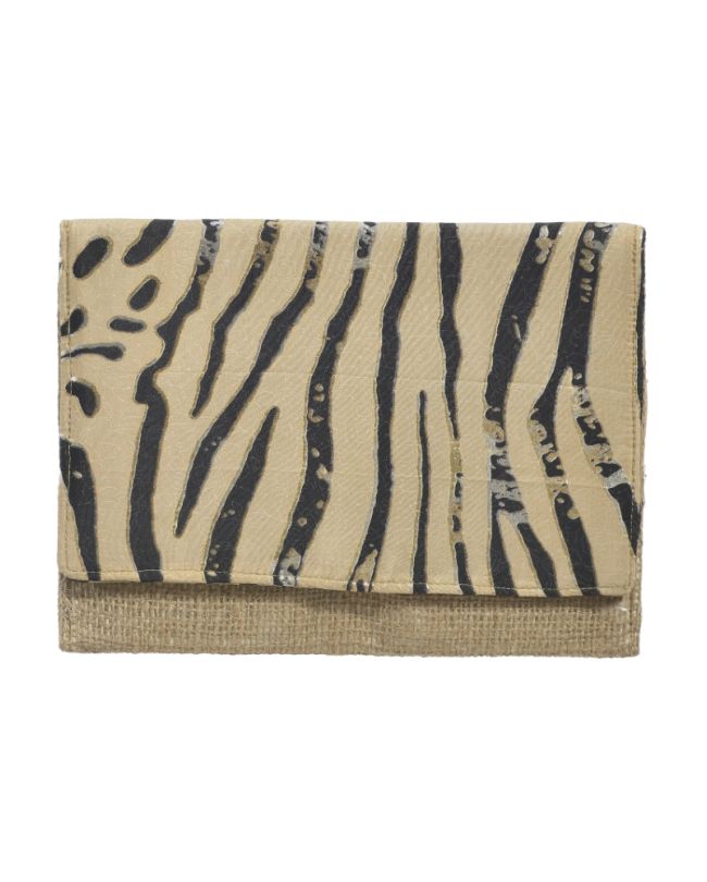 STRAW BAG/CLUTCH IN ΜΠΕΖ/ΜΑΥΡΟ COLOR WITH SILVER/GOLD DETAILS 24Χ1Χ17