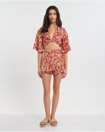 ΚΟΝΤΟ ΤΟΠ 3/4 ΔΕΤΟ ΣΕ ΚΟΚΚΙΝΟ ΧΡΩΜΑ ΜΕ ΧΡΥΣΕΣ ΛΕΠΤΟΜΕΡΕΙΕΣ ONE SIZE (60% SILK 40% POLYESTER)