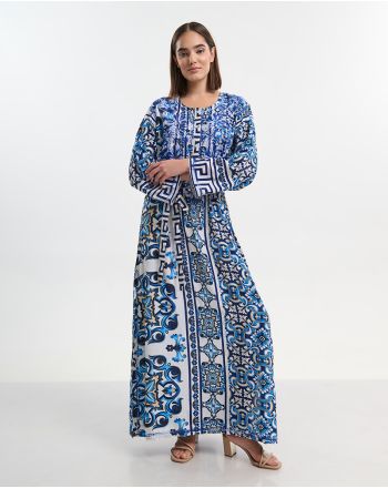ΦΟΡΕΜΑ ΜΑΚΡΥ ΛΕΥΚΟ ΜΕ ΜΠΛΕ/ΧΡΥΣΑ ΜΟΤΙΒΑ S/M ( 28% SILK / 72% POLYESTER)