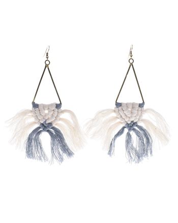 ΣΚΟΥΛΑΡΙΚΙΑ MACRAME ΓΚΡΙ/ΛΕΥΚΑ ΜΕ ΦΟΥΝΤΕΣ